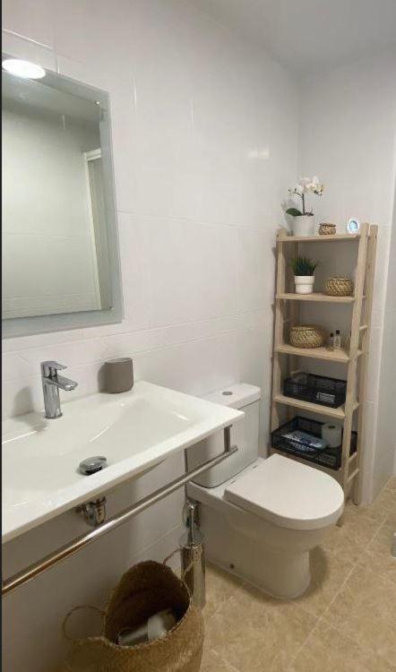 Centrico Apartamento Con Todo A Estrenar En La Playa Санта Пола Экстерьер фото